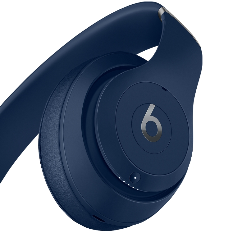 Close-up of Beats logo on a pair of Beats Studio3 earphones