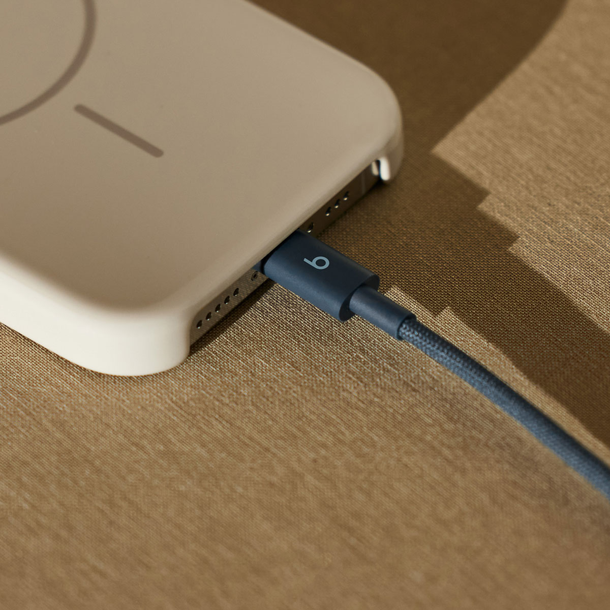 USB-C - USB-C ケーブル（1.5 m） - Beats - ニトロネイビー