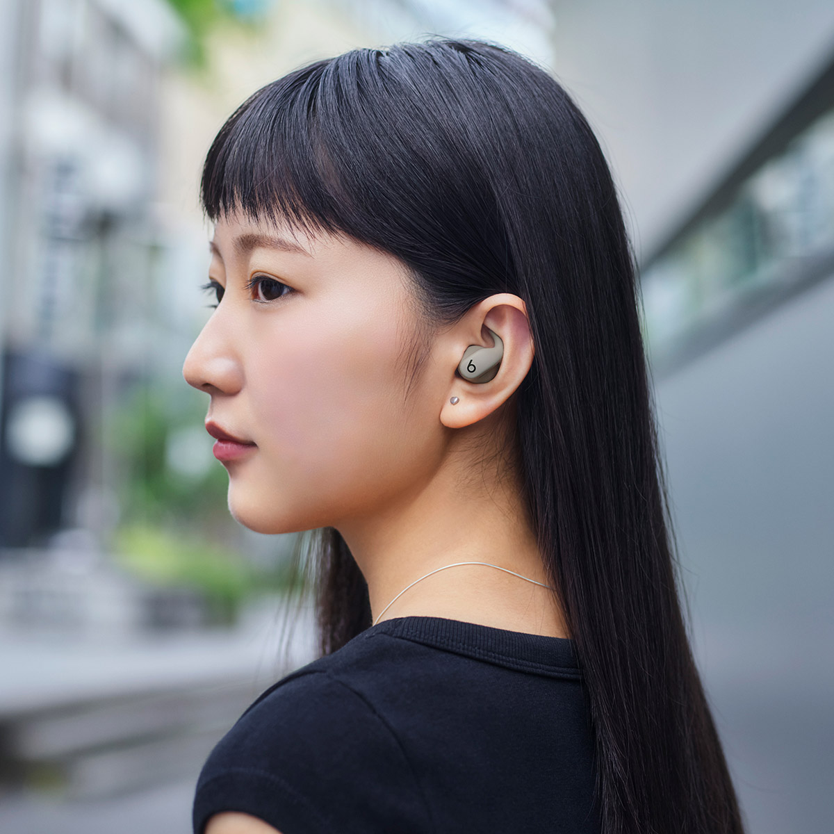 Powerbeats Fit - ワークアウト用イヤフォン - Beats - グラベルグレイ