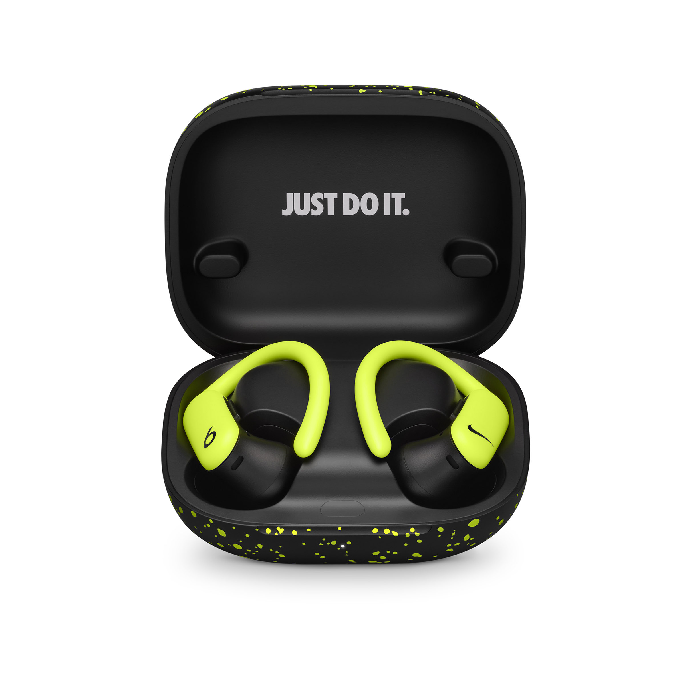 Close-up of Powerbeats Pro 2 in Black Volt.