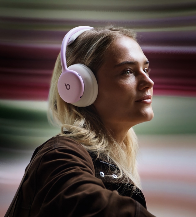 Graphic demonstrating Personalised Spatial Audio