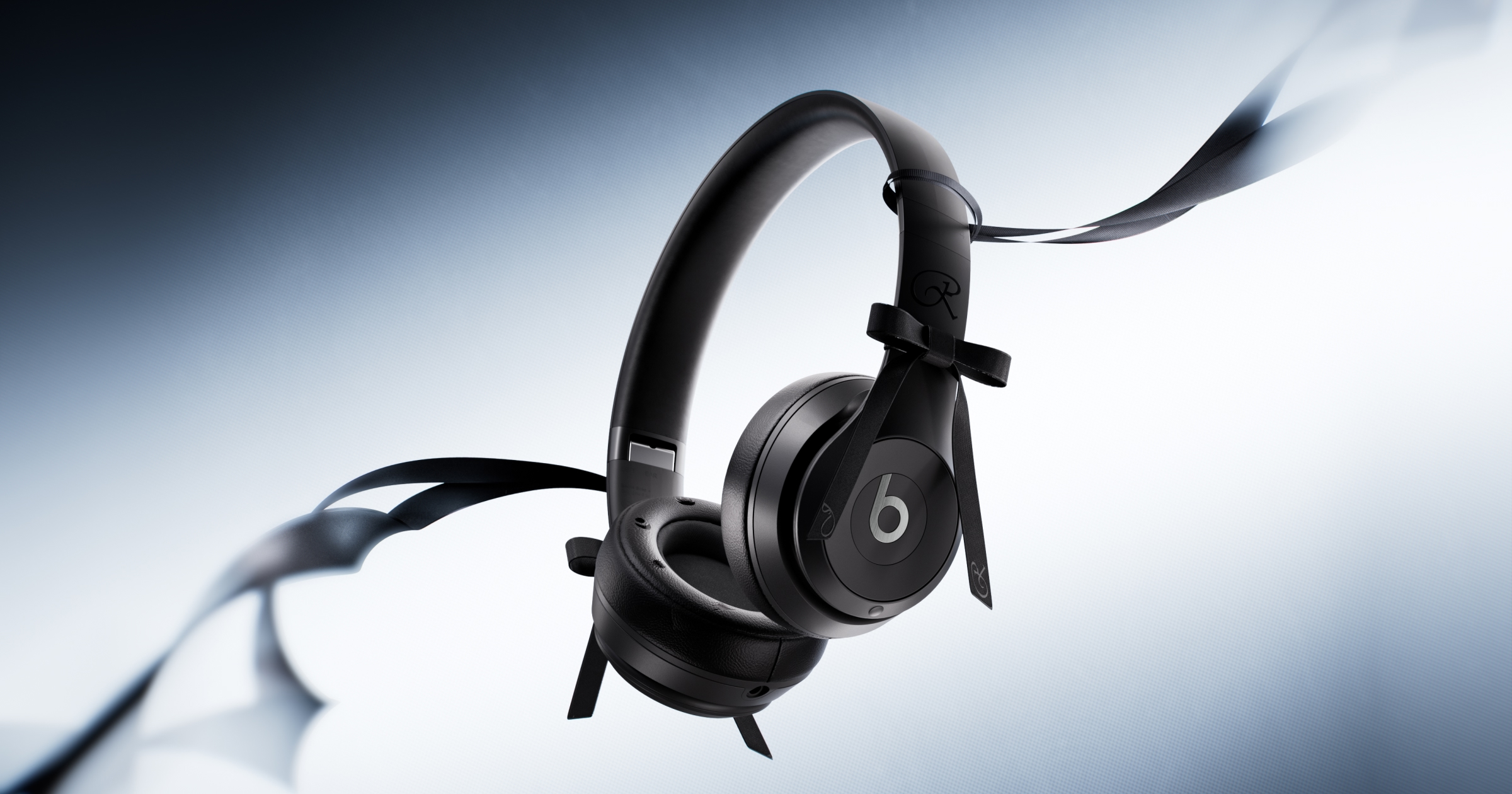 ヘッドホン Beats Solo 4 JENNIE Special Edition Beats Solo 4 JENNIE Special Edition Wireless On Ear Headphones