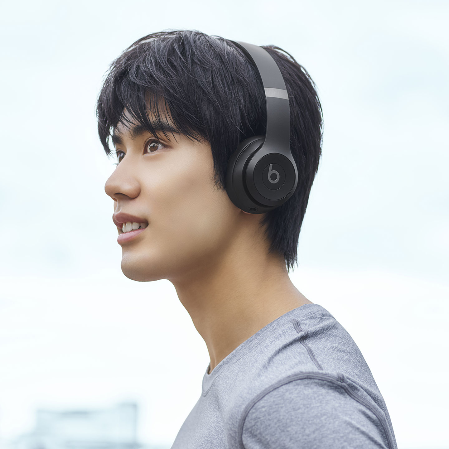 Beats Solo 4 - オンイヤーワイヤレスヘッドフォン