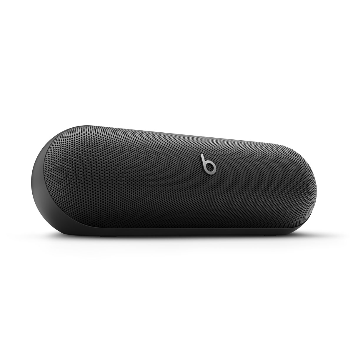 Close-up of Beats Pill in Matte Black with Best of 2025 Gizmodo badge and 2024 Wired Recommends badge.